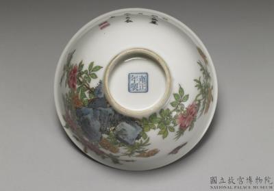 图片[3]-Bowl with flowers and rocks in falangcai painted enamels, Qing dynasty, Yongzheng reign (1723-1735)-China Archive